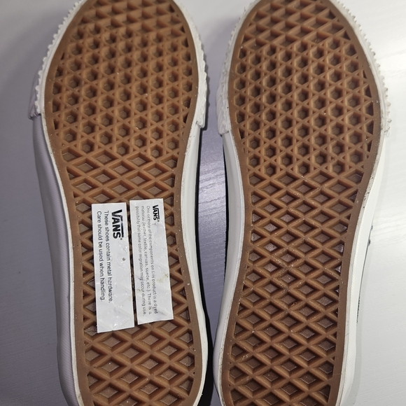 Vans Karina Suade sneakers Black and White Low-Top Sneakers - Picture 5 of 6